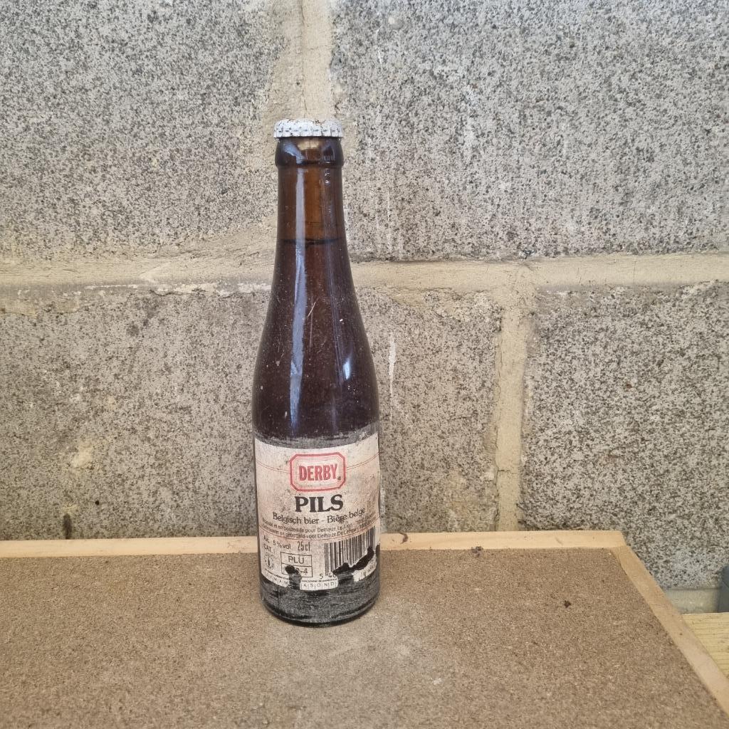 Bouteille de bière Derby Pils (modèle 3), Enlèvement ou Envoi, Utilisé, Bouteille(s), Autres marques