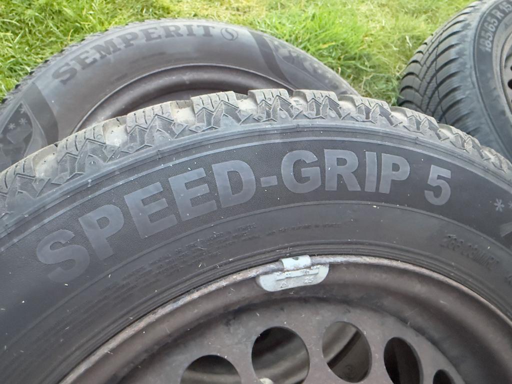 4 pneus hiver Semperit Speed Grip 5 sur jantes 15" 4 trous, 15 pouces, Pneus hiver, Véhicule de tourisme, 185 mm