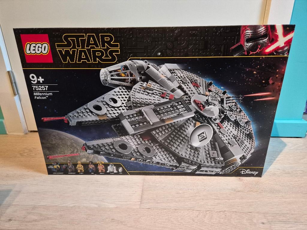 Nieuw lego 75257 Star Wars Millenium Falcon, Enfants & Bébés, Jouets | Duplo & Lego, Neuf, Lego, Ensemble complet, Enlèvement