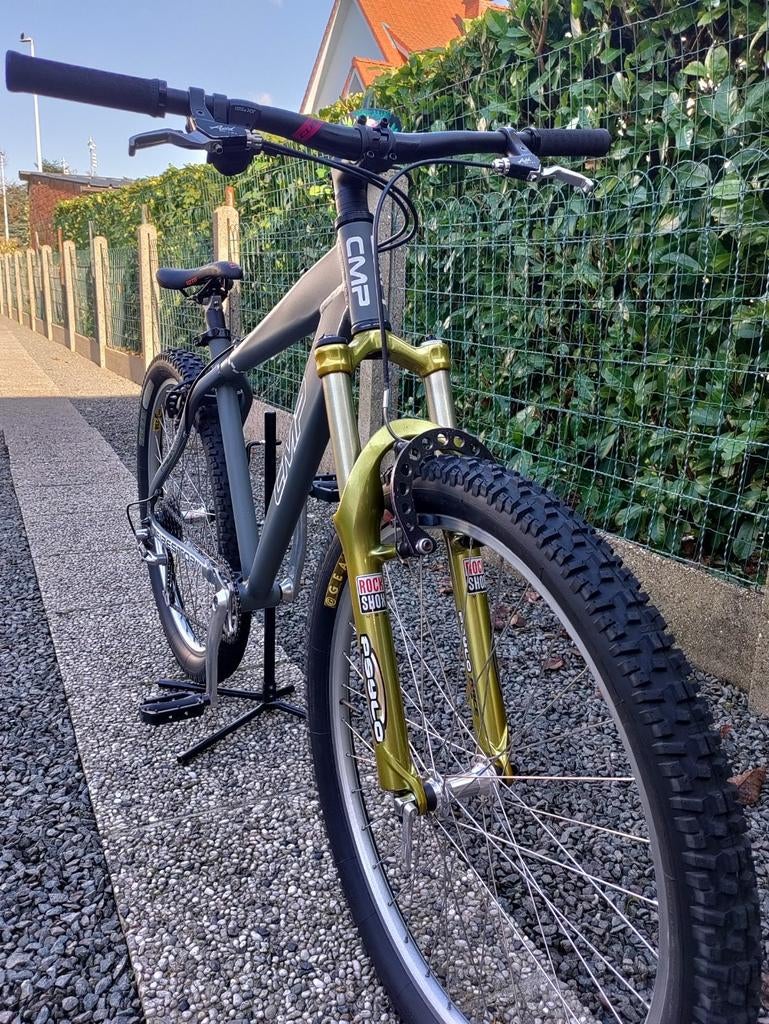 Custom Oldskool Dirtjumper, Enlèvement, Utilisé