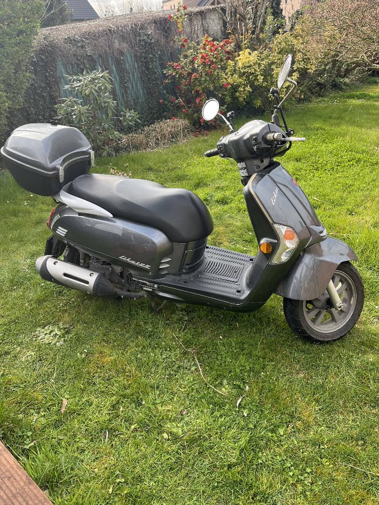 Scooter Kymco 125 CC, 125 cm³, Enlèvement, Essence, Like