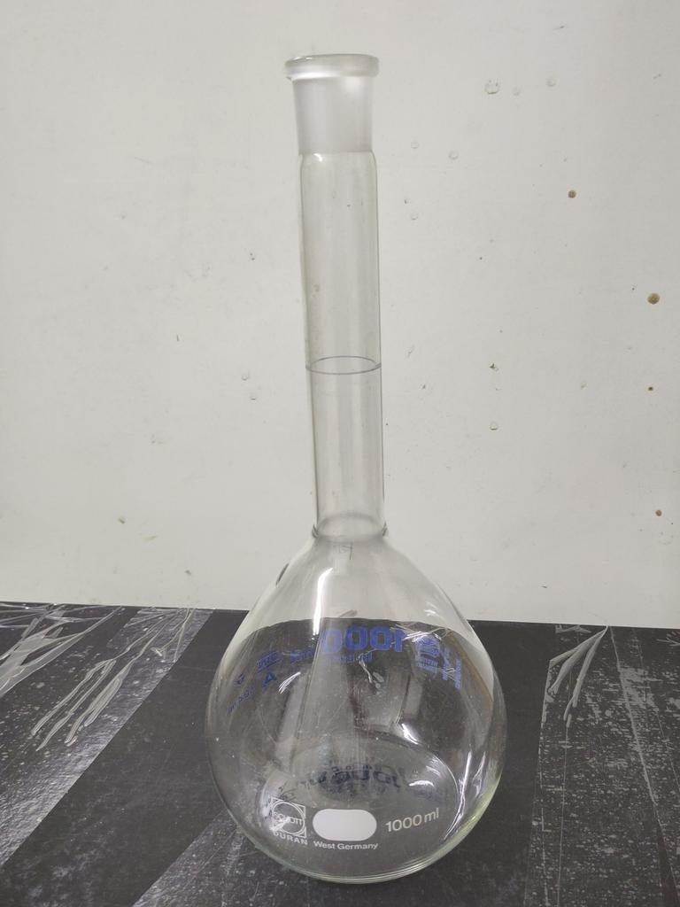 2 volumetrische Eisco maatflessen 1000 ml DIN A Schott Duran, Ophalen