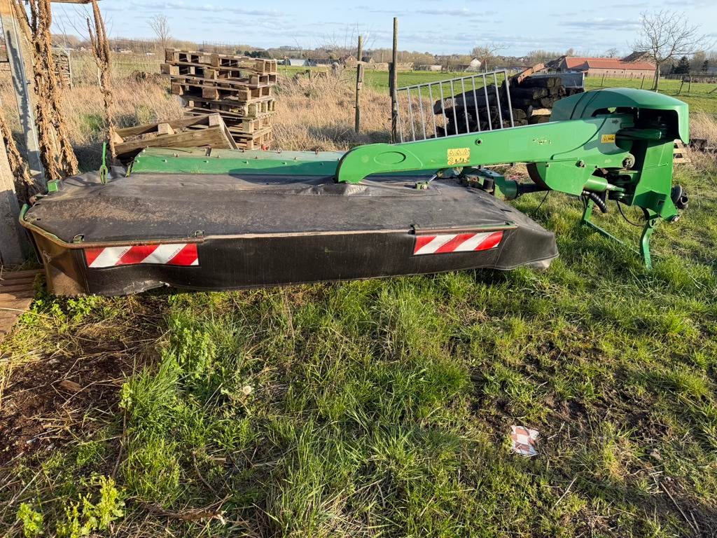 Maaier John deere 331, Ophalen