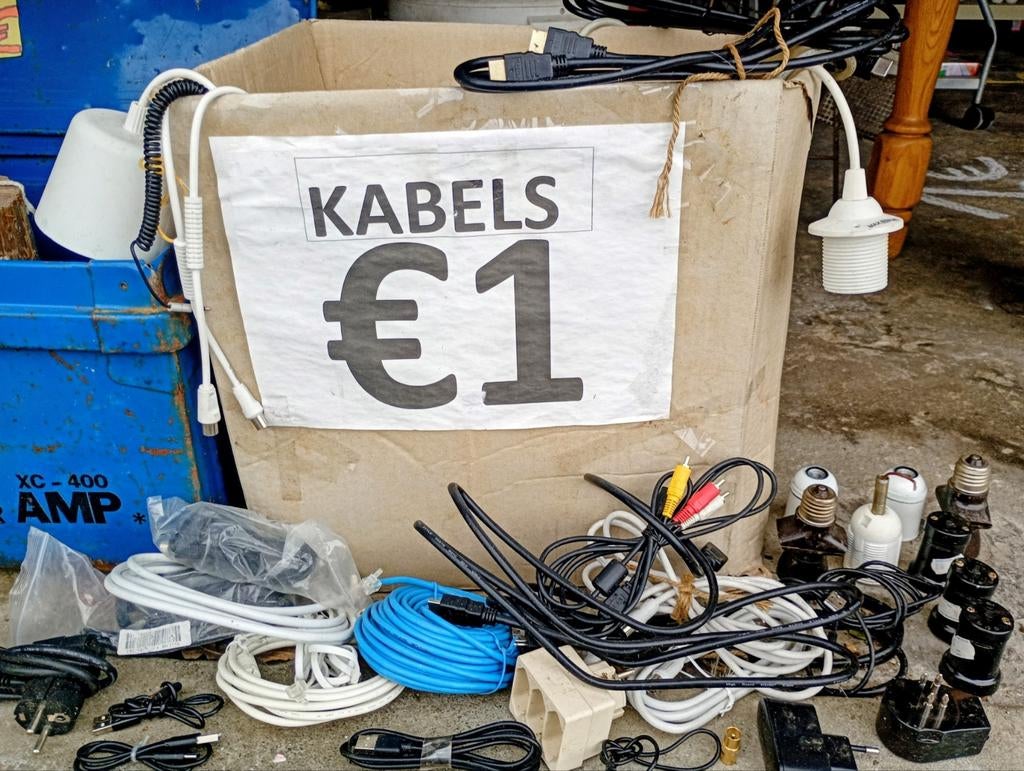 Allerlei electr kabels Gsm HDMI USB netwerk Tv Stekkers, enz, Computers en Software, Overige Computers en Software, Ophalen