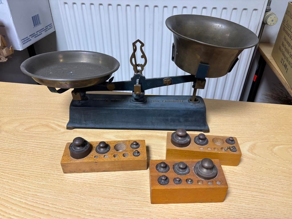 Oude weegschaal, Enlèvement, Utilisé