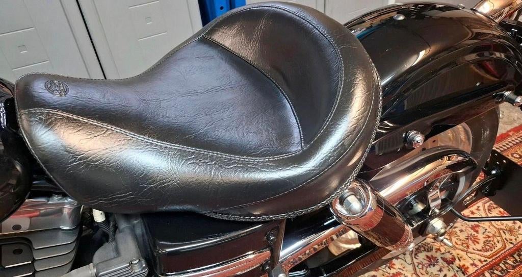 Siège mustang Harley Davitson dyna 2006-2017, Enlèvement, Utilisé