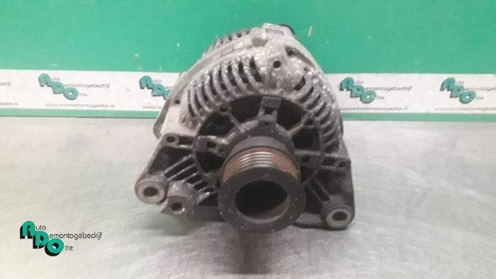 Dynamo van een BMW 3-Serie (3-Serie 90-), Auto-onderdelen, Motor en Toebehoren, BMW, Gebruikt, 3 maanden garantie, Ophalen of Verzenden