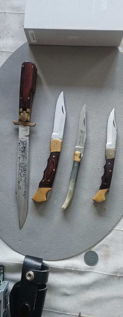 4 couteaux de chasse, Particulier