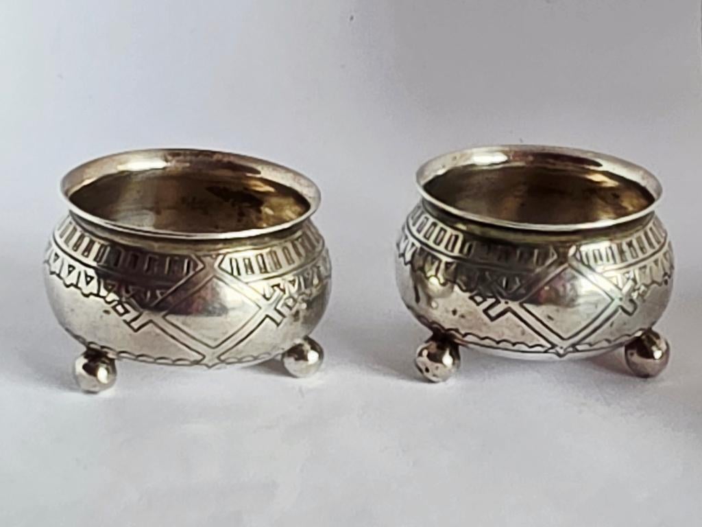 2 antieke zilveren zoutvaatjes, Moskou 1882, Antiek en Kunst, Ophalen of Verzenden, Zilver