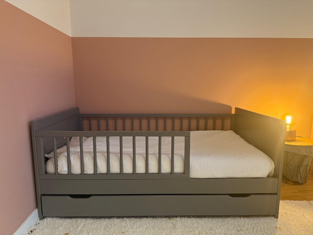 Peuterbed Petite Amélie, Kinderen en Baby's, Kinderkamer | Bedden, Gebruikt, 70 tot 85 cm, 140 tot 160 cm, Ophalen