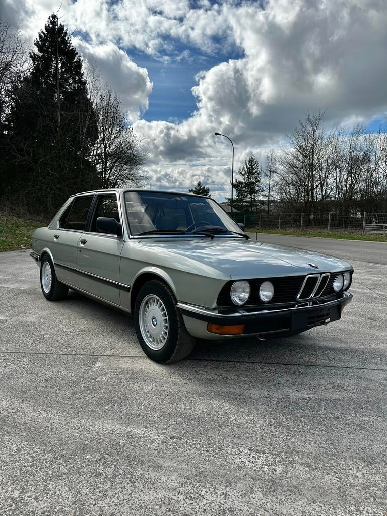BMW 520i E28 uit 1984, Automaat, 95 kW, 5 deurs, Particulier