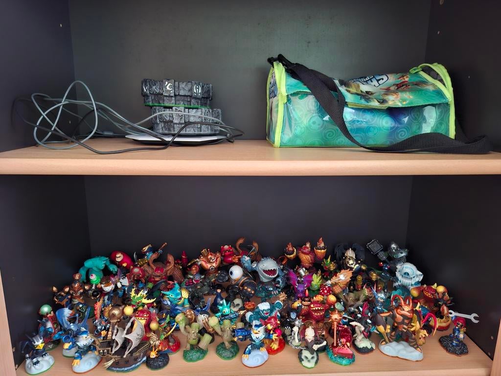 Skylanders set, 2 spelers, Zo goed als nieuw, Vanaf 7 jaar, Ophalen