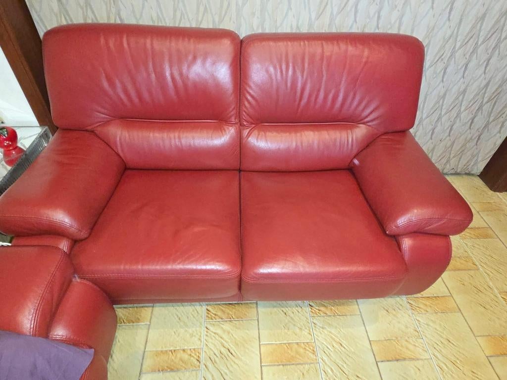 Capané salon a vendre rouge, Maison & Meubles, Canapés | Salons, Enlèvement, Comme neuf, Trois personnes, Cuir