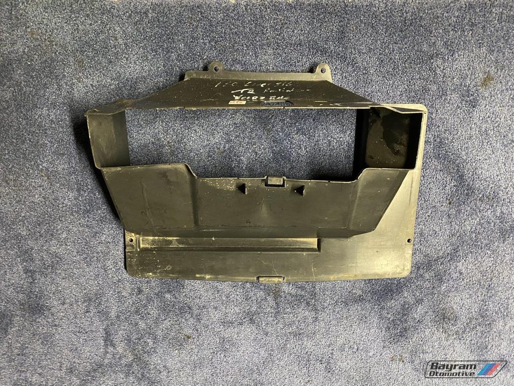 Bmw E30 front luchtgeleider kap coupe cabrio 1971956 3-serie, Gebruikt, -, -, Ophalen of Verzenden