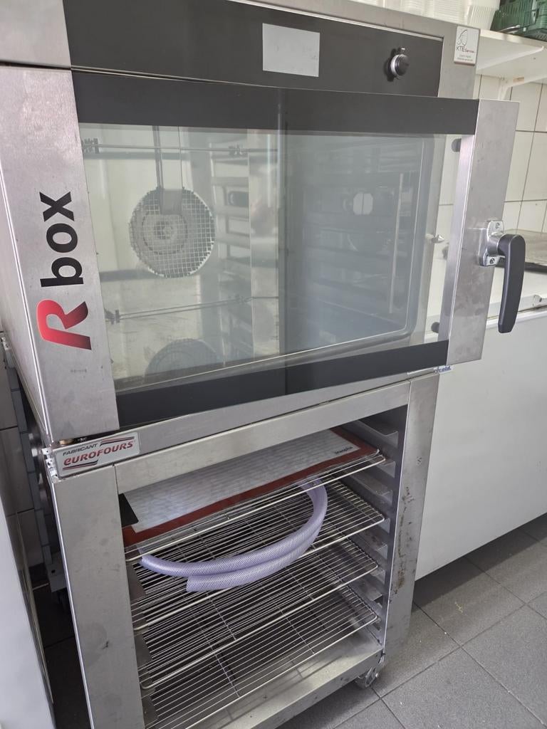 Broodbakoven nieuw met onderstel, Enlèvement