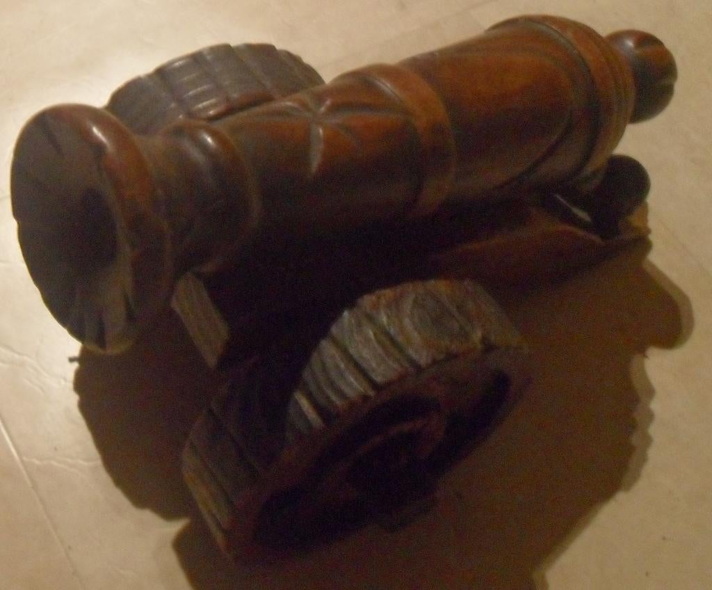 Canon en bois, Antiquités & Art, Enlèvement ou Envoi