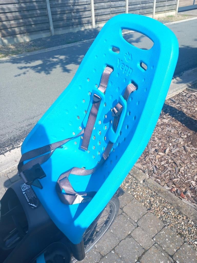 Yepp fietsstoel in uitstekende staat, Fietsen en Brommers, Fietsaccessoires | Fietsstoeltjes, Ophalen, Achterzitje, Voetsteuntjes