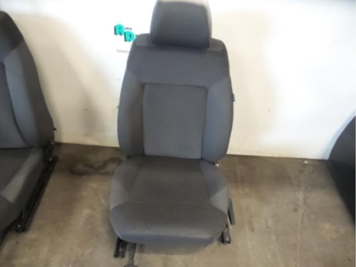 Stoel links van een Volkswagen Polo (Polo 09-), Gebruikt, -, Volkswagen, -