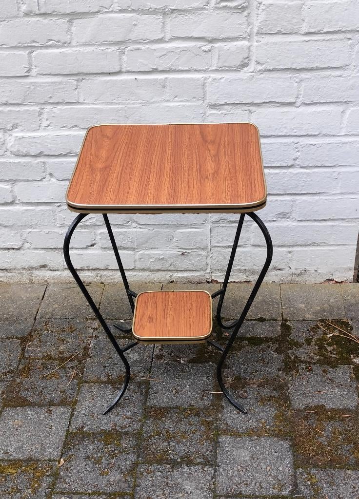 Bijzettafeltje. Vintage. Plantentafel., Overige materialen, Minder dan 55 cm, Gebruikt, Ophalen