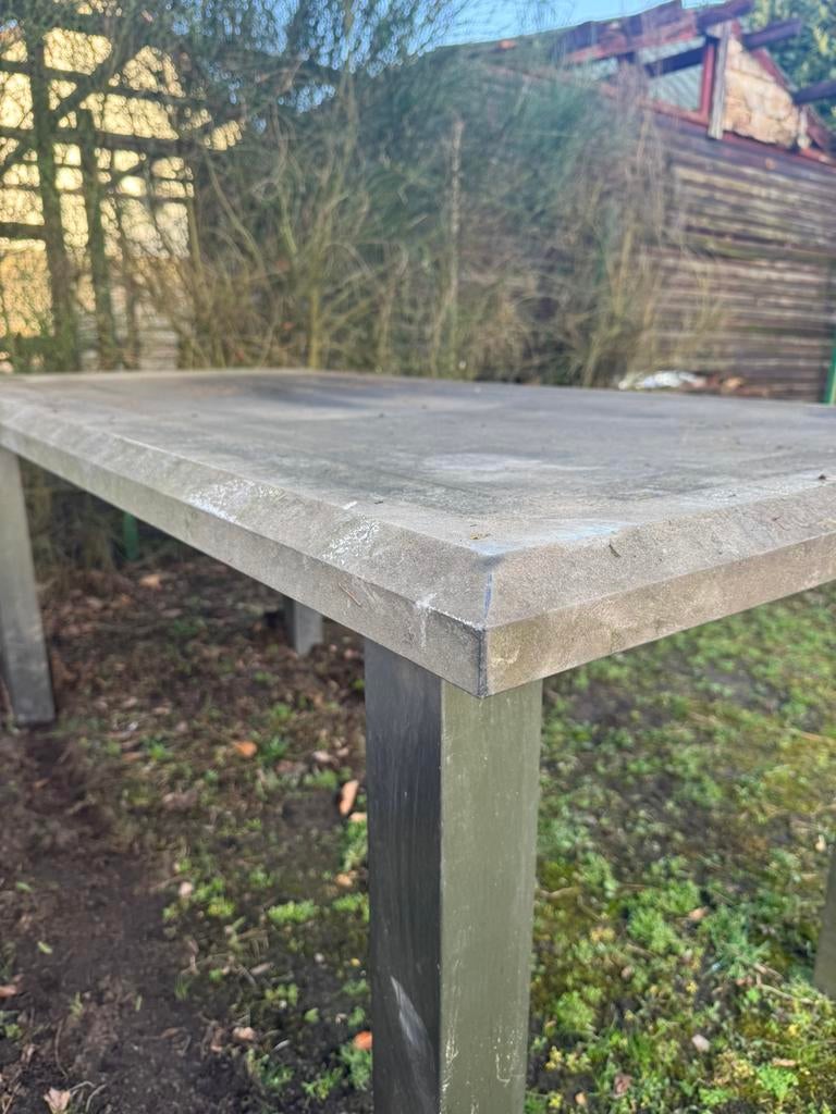 Buitentafel arduin, Tuin en Terras, Ophalen, Zo goed als nieuw, Rechthoekig, Metaal