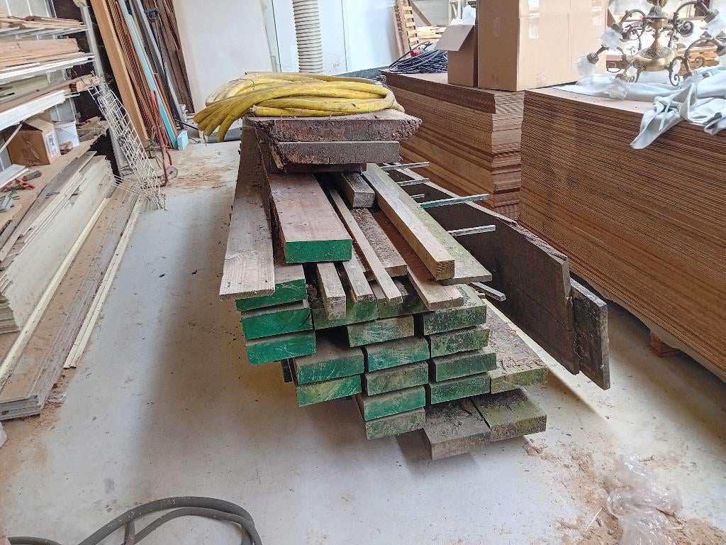 bois de padouk 65x200, Bricolage & Construction, Bois & Planches, Neuf, Poutre, Autres essences de bois, Enlèvement