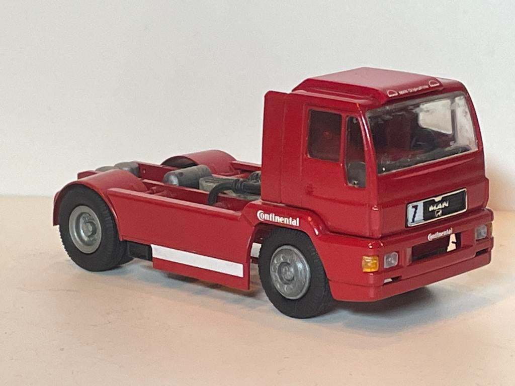 CONRAD MAN Race-Truck rood 1:50, Hobby & Loisirs créatifs, Voitures miniatures | 1:50, Comme neuf, Bus ou Camion, Conrad, Enlèvement ou Envoi
