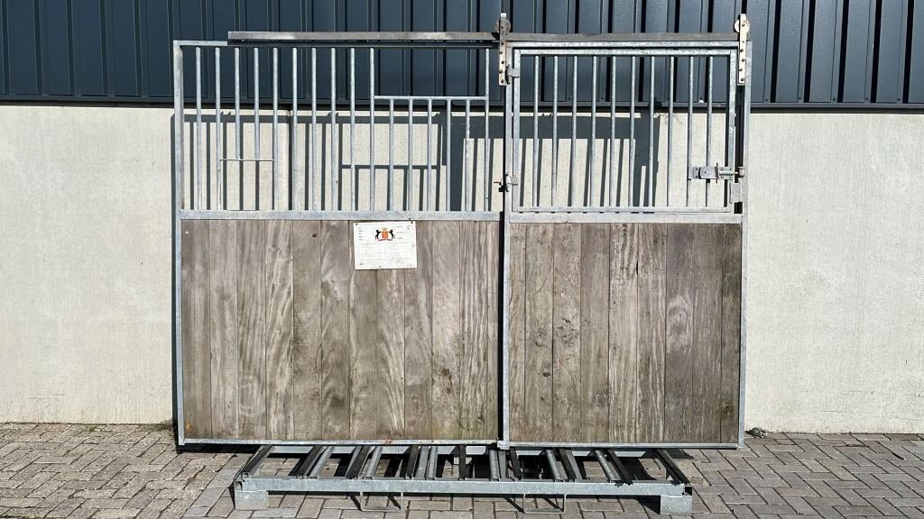 Voorwand met schuifdeur | 3000 x 2300 mm. | Gebruikt, Dieren en Toebehoren, Weidegang