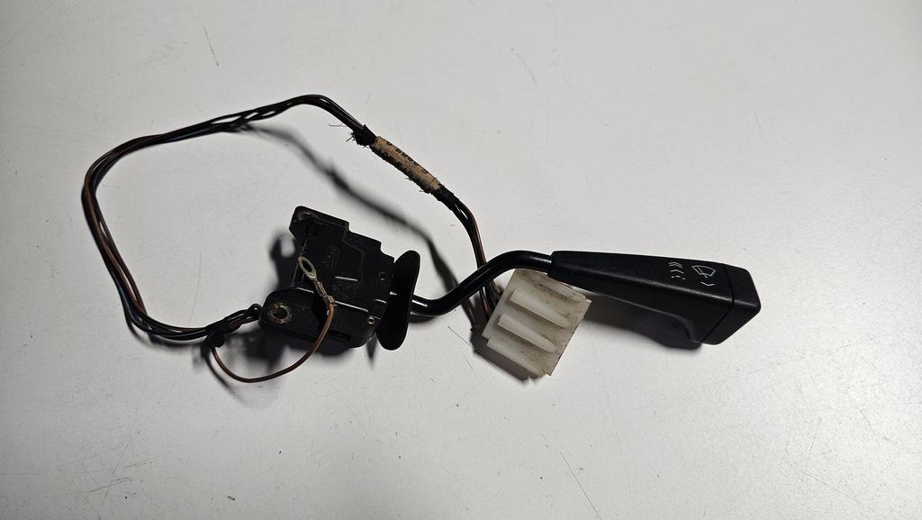 Ruitenwisser schakelaar BMW 3 / 5 serie E30 E28 61311375828, Autos : Pièces & Accessoires, Tableau de bord & Interrupteurs, -