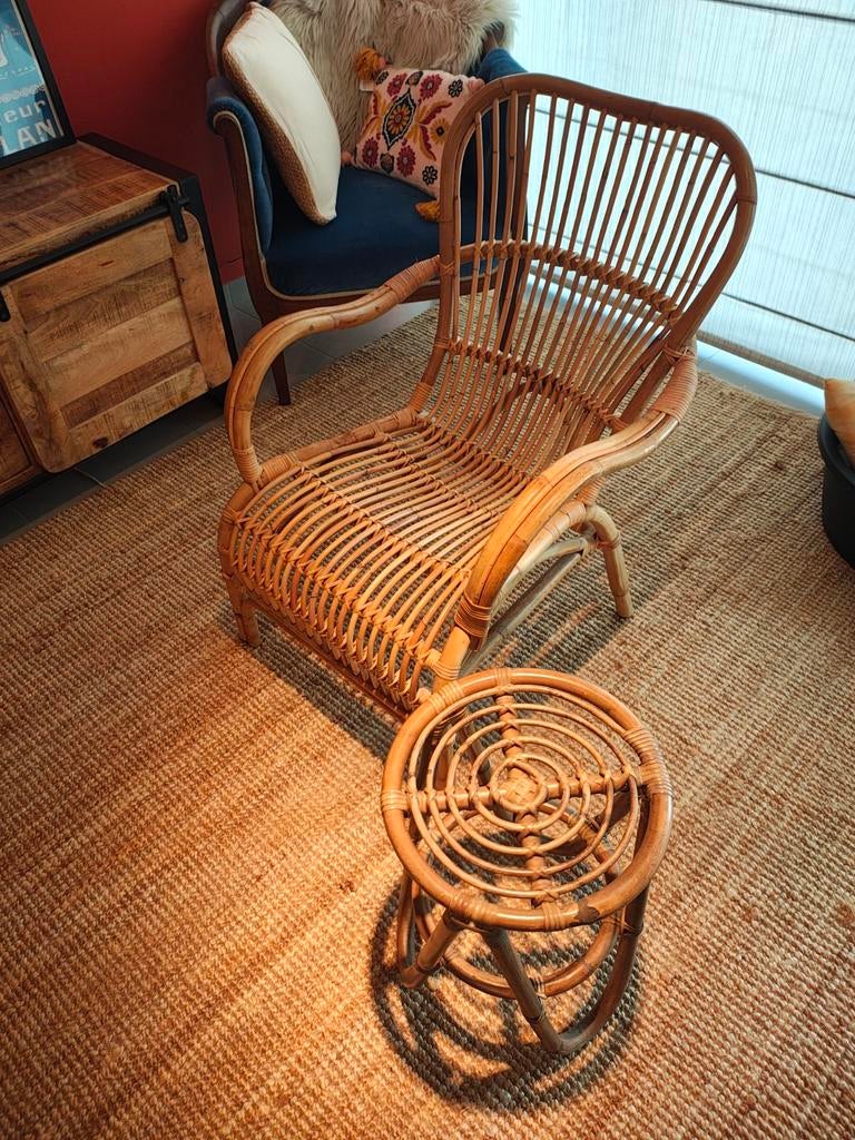 Rotan zeteltje met bijhorend tafeltje , boho, Ophalen