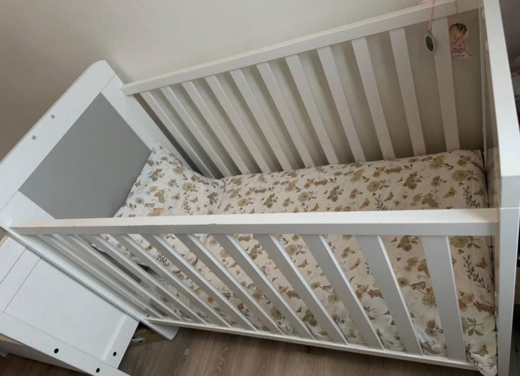 Lit enfant, Enlèvement, Comme neuf, Matelas