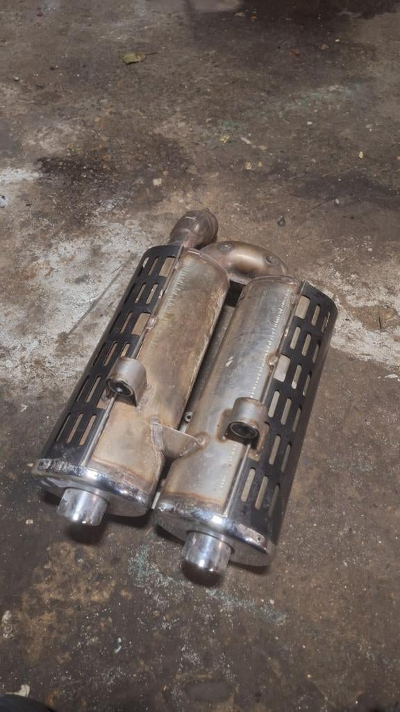 Pot d'échappement BMW R1100S, Motos, Pièces | BMW, Enlèvement