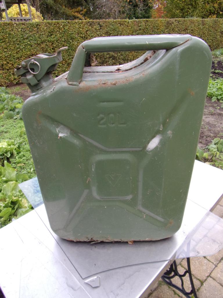 Metalen jerrycan van 20 liter, Ophalen of Verzenden