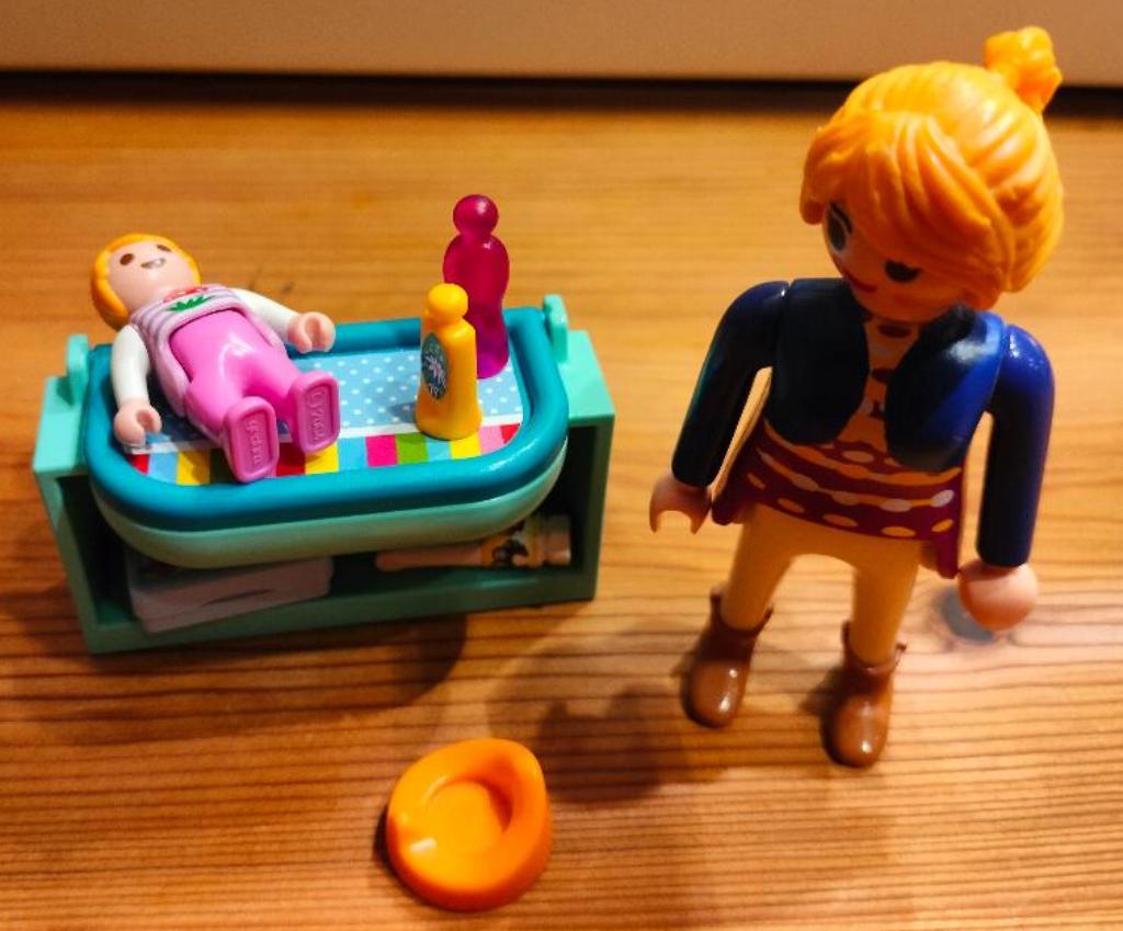 Playmobil 5368 - Moeder met baby en commode, Ophalen, Zo goed als nieuw, Complete set