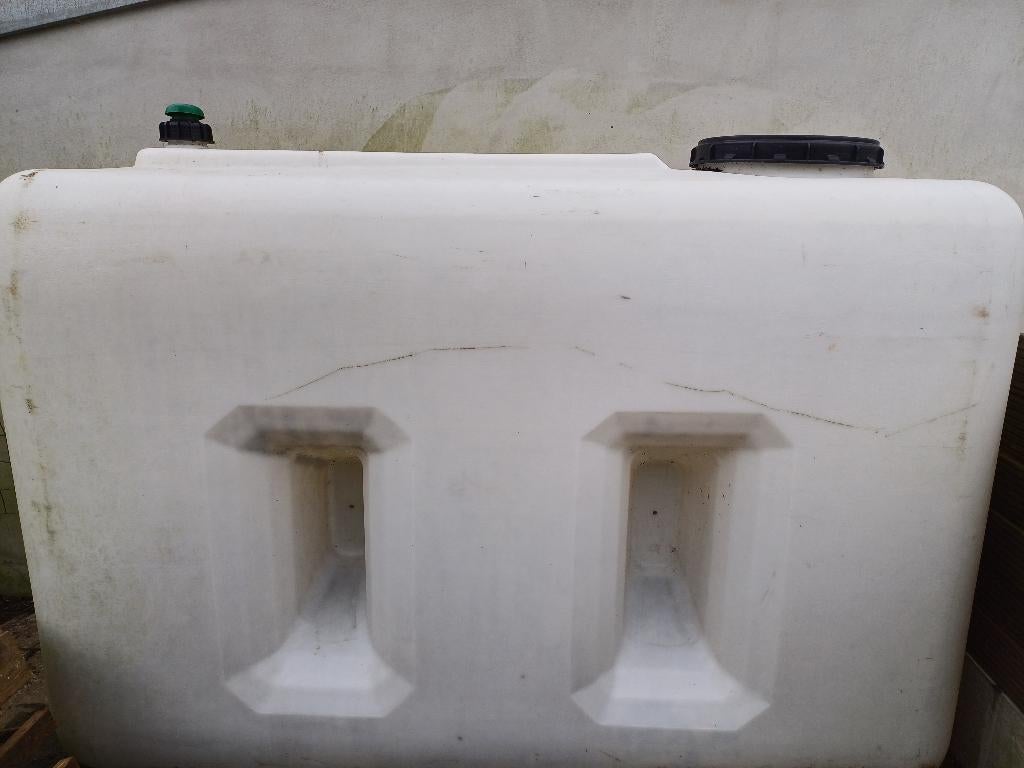 CITERNE EAU OU MAZOUT, 150 liter of meer, Ophalen, Zo goed als nieuw, Kunststof