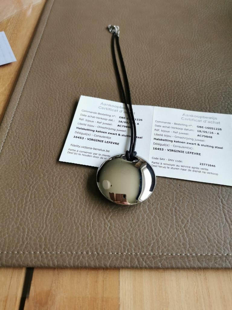 Victoria juweel, Handtassen en Accessoires, Kettingen, Ophalen of Verzenden, Zo goed als nieuw, Met hanger