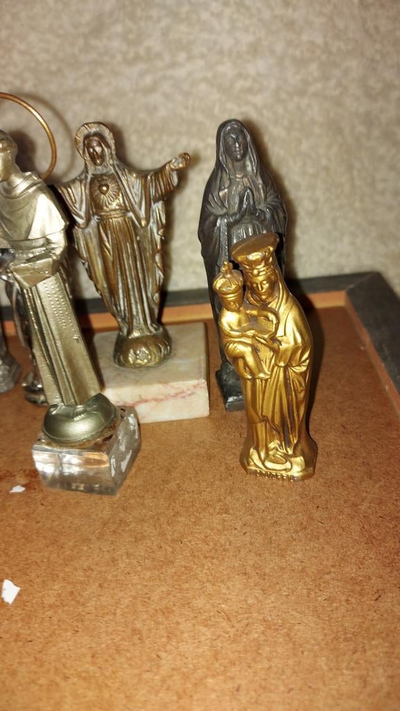 10 kleine beeldjes., Ophalen, Zo goed als nieuw