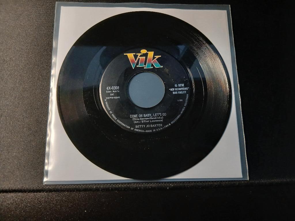 Betty Jo Baxter - Come On Baby, Let's Go "Popcorn Oldie, 7 inch, Single, Ophalen of Verzenden, Zo goed als nieuw