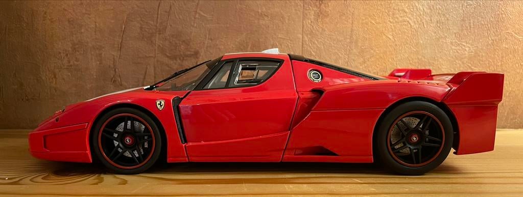 Ferrari FXX - 1:18, Hobby & Loisirs créatifs, Voitures miniatures | 1:18, Enlèvement ou Envoi