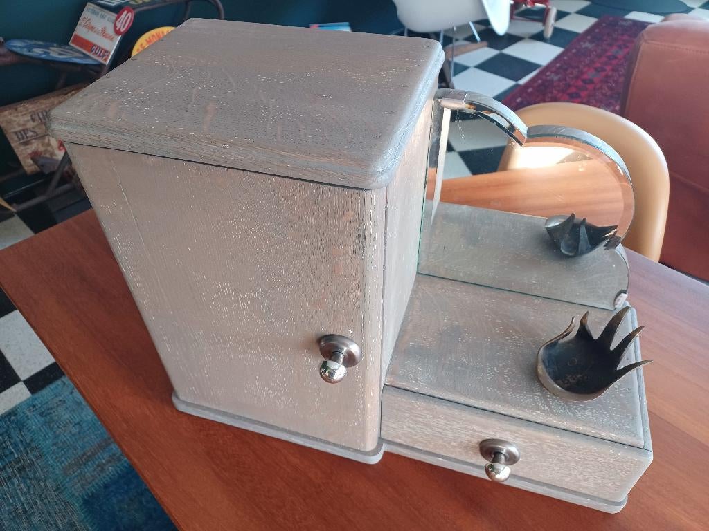 Petit meuble vintage pharmacie salle de bain hall d'entrée, Ophalen