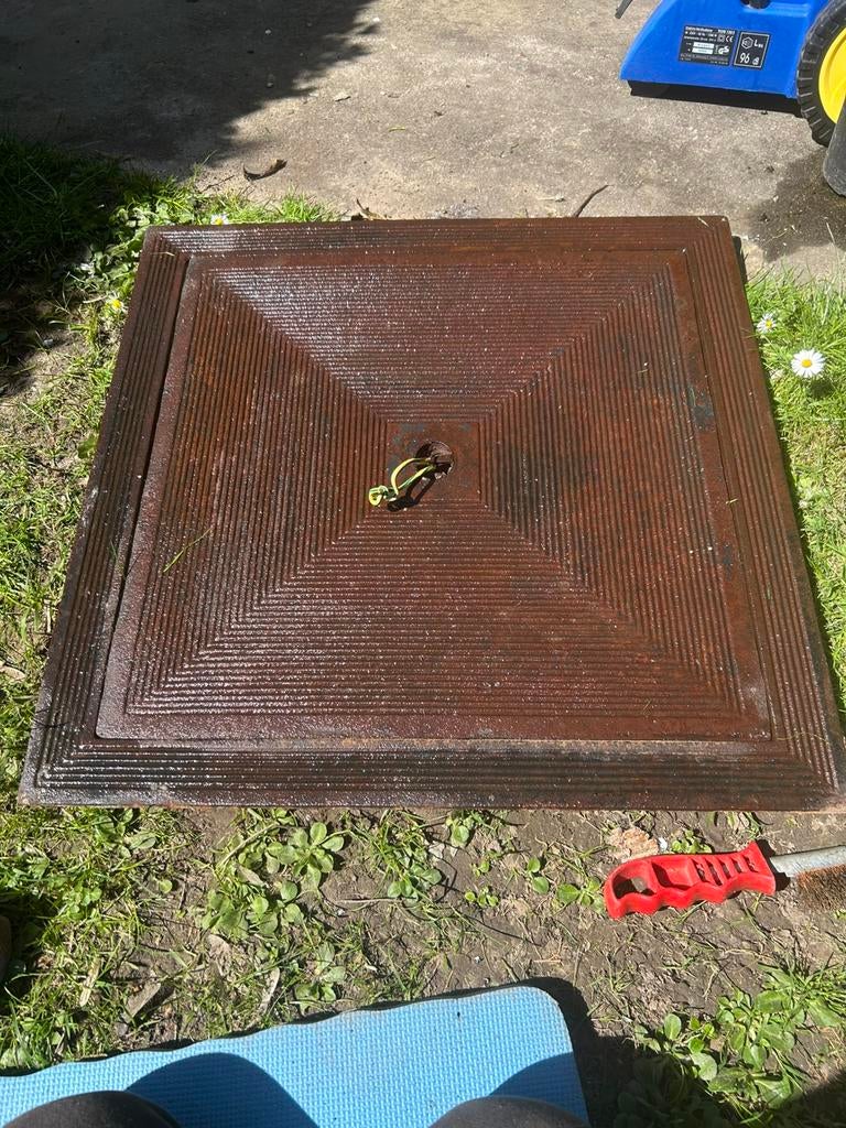 Rogare  d’eau en fonte, Enlèvement, Utilisé