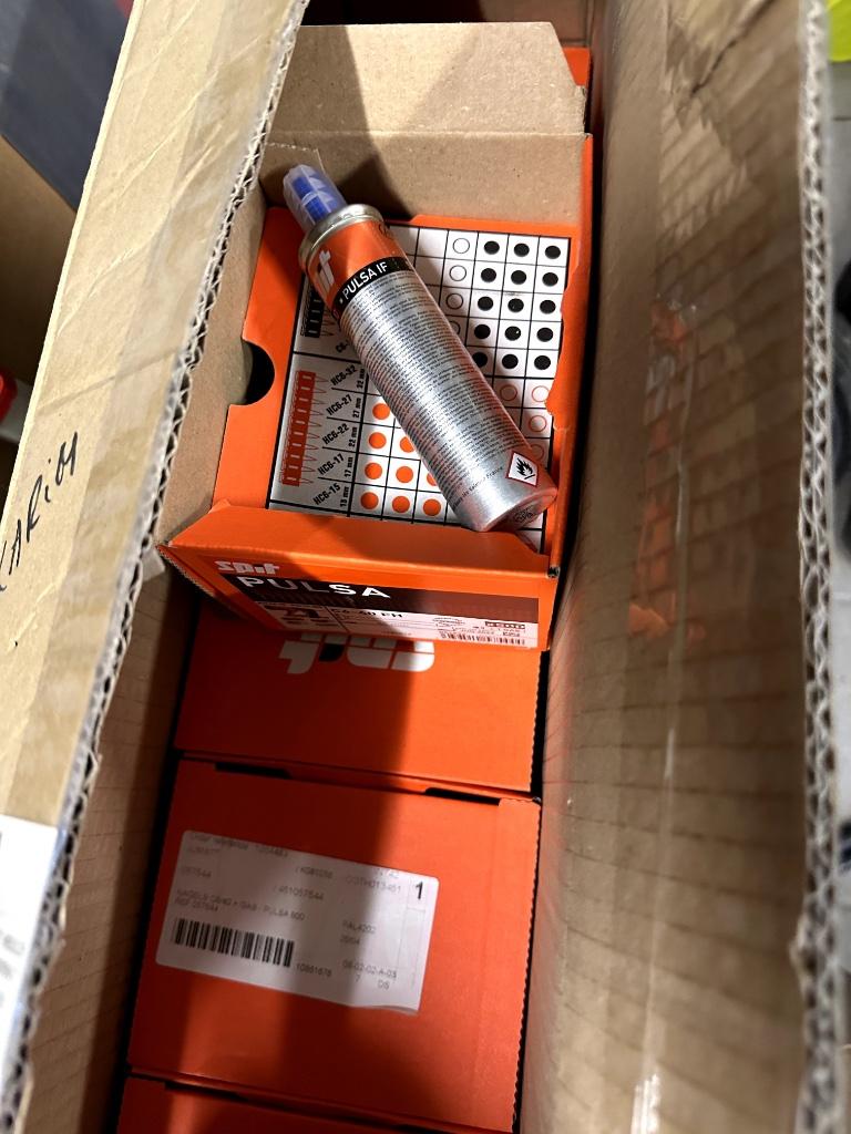 Clou Spit PULSA 800 - C6/40 FH + gaz, Bricolage & Construction, Outillage | Outillage à main, Enlèvement, Neuf