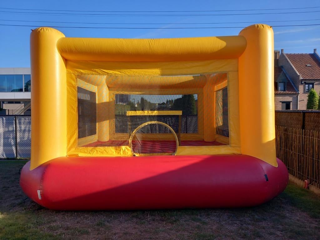 Springkasteel 5m x 5m - met beschermnet - gebruikte staat, Ophalen, Gebruikt