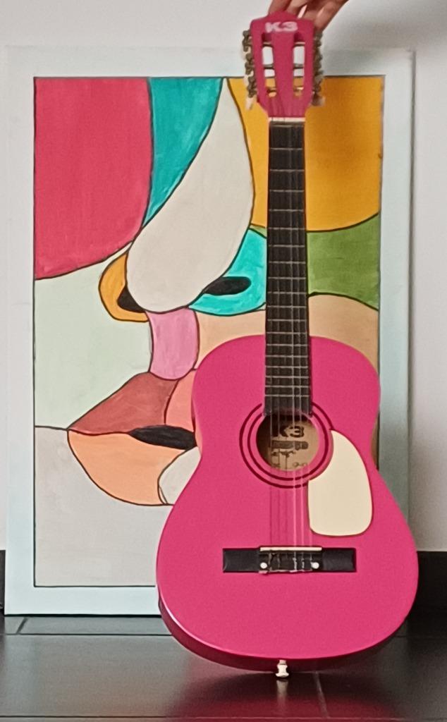 Guitare K3 Pink, Musique & Instruments, Instruments à corde | Guitares | Basses, Comme neuf, Acoustique, 6 cordes, Enlèvement