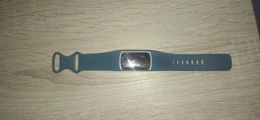 Fitbit charge 5, Comme neuf, Fitbit, Bleu, État
