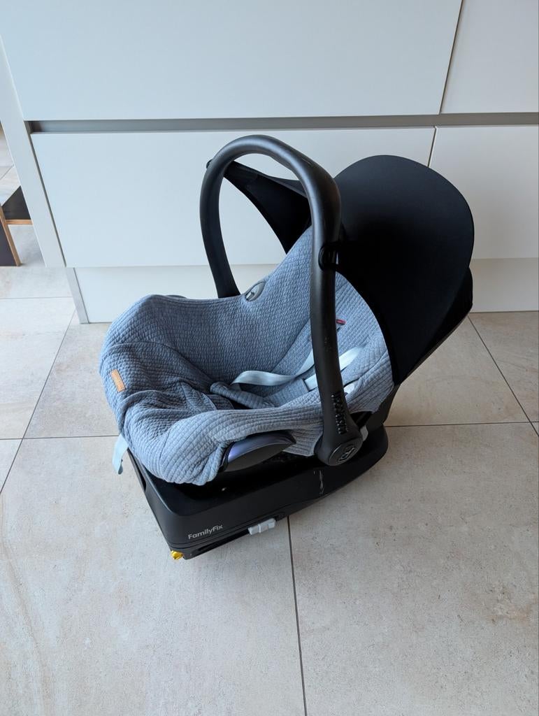Maxi cosi met familyfix onderstel (isofix), Kinderen en Baby's, Autostoeltjes, Ophalen, Gebruikt, Isofix, 0 t/m 13 kg