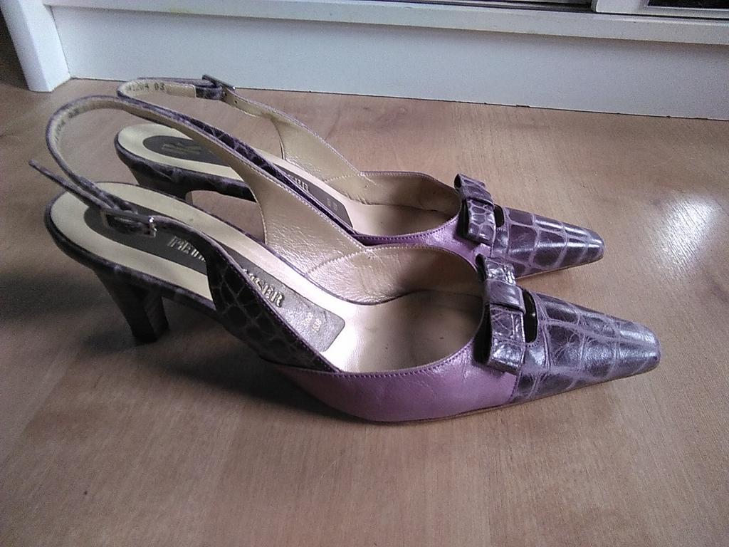 Peter kaiser pumps paars, Kleding | Dames, Peter Kaiser, Pumps, Overige kleuren, Ophalen of Verzenden
