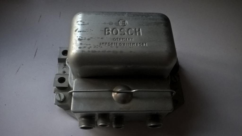 BOSCH 0 190 313-001 -  Regulateur - Mercedes - Porsche, Auto-onderdelen, Ophalen of Verzenden, Nieuw, Mercedes-Benz