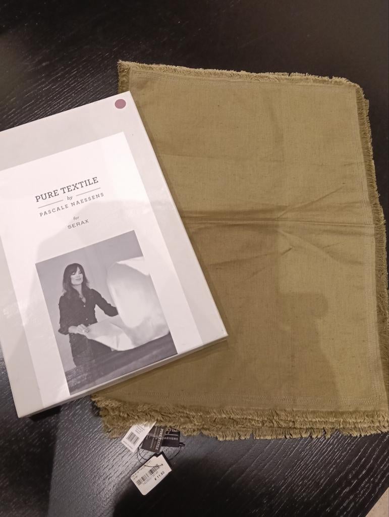 8 NIEUW Pascale Naessens Pure Placemat kaki groen, Ophalen of Verzenden, Nieuw, Groen, Placemat