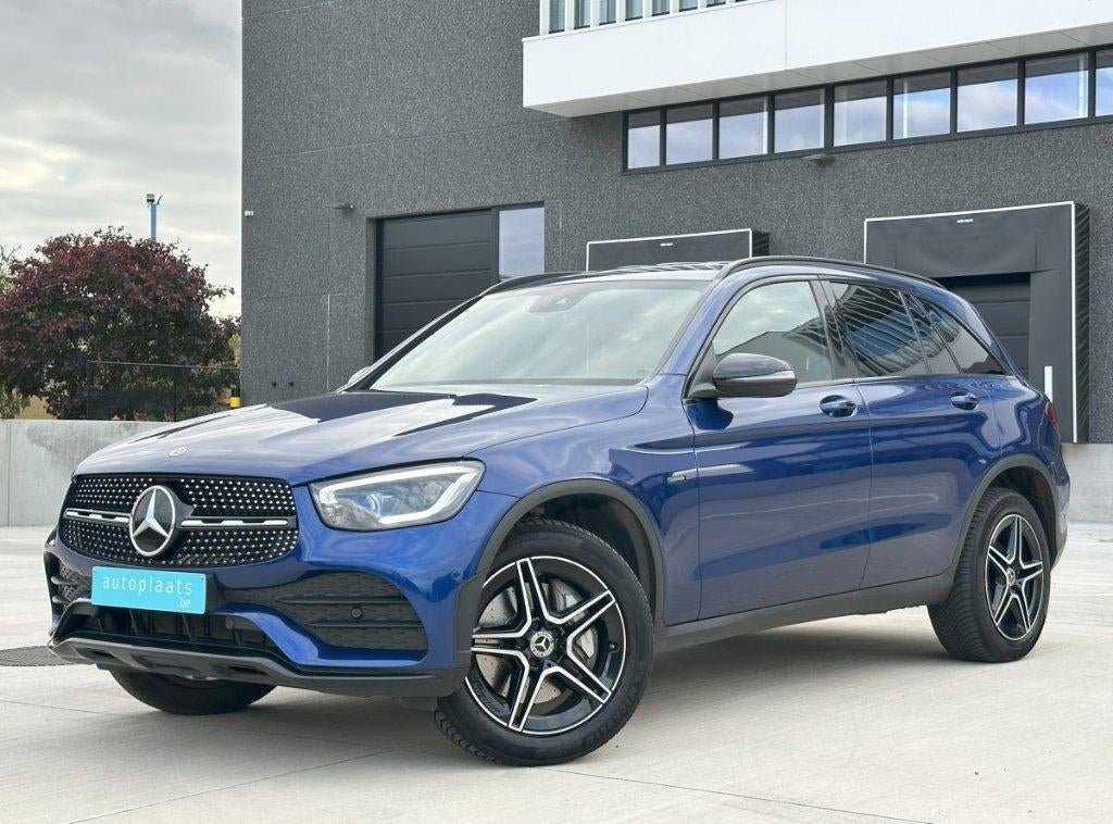 Mercedes GLC 300E 2021 90000km 4MATIC AMG LINE, Auto's, Automaat, Blauw, Leder, 5 zetels