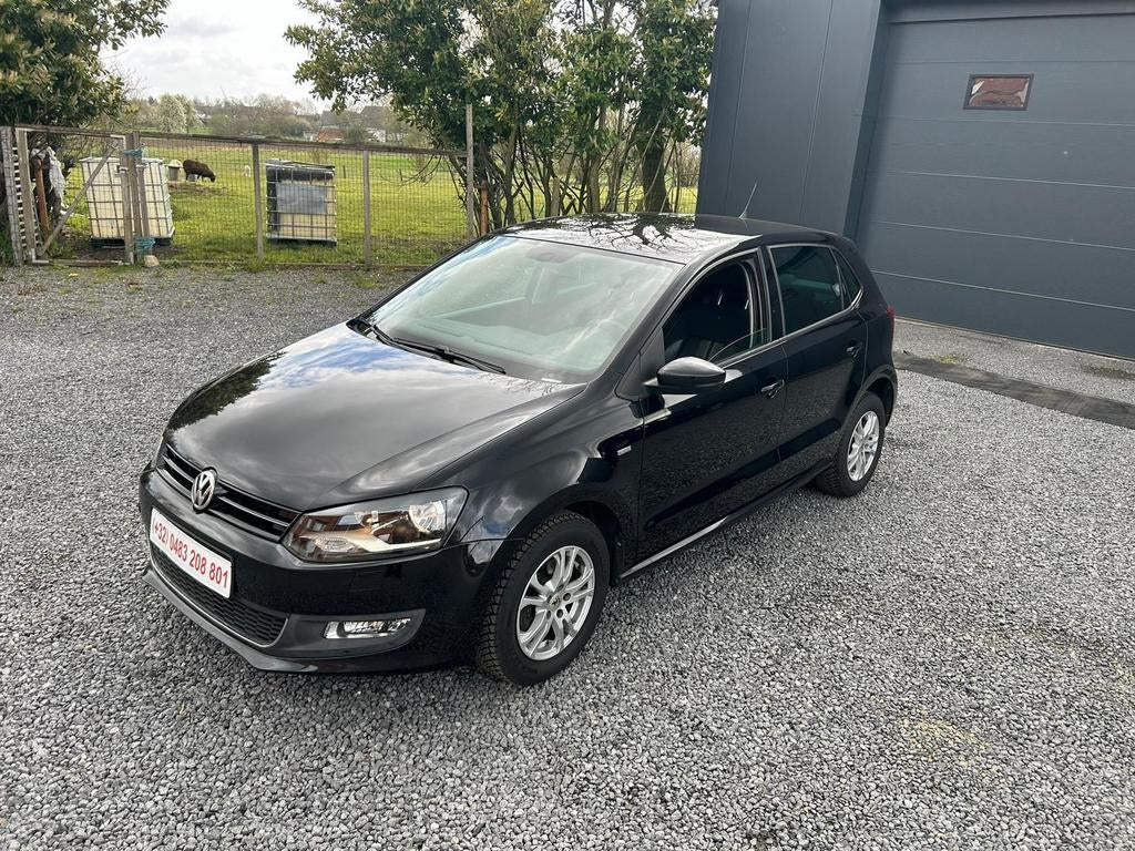 Volkswagen Polo 1.2 essence AIRCO 2012 Euro5f CARNET FULL, Auto's, Volkswagen, Zetelverwarming, Leder, Bedrijf, 5 deurs